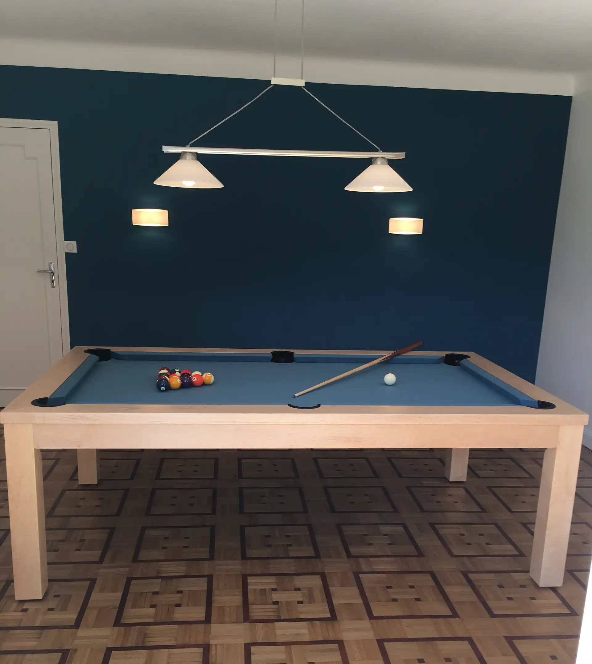 Salle de billard du gîte, idéale pour les soirées de week-end entre amis